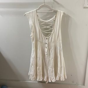 Urban outfitters flowy white romper with pockets!